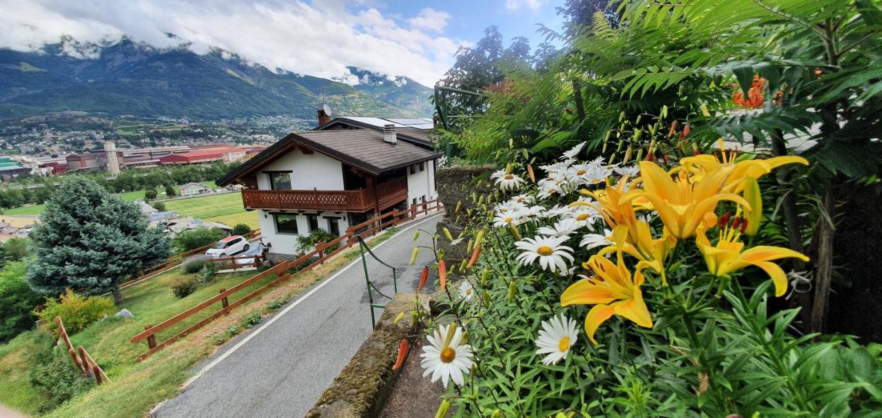 Agriturismo B&B Chevres A Cheval Aosta Exteriér fotografie